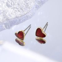 Boucles D'oreilles Classiques Coeur Strass Rouge main image 2