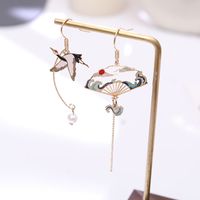 Creative Crane Ancient Fan Asymmetric Long Tassel Pearl Painting Oil Drop Earrings main image 2