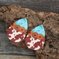 Fashion Turquoise Cow Grain Sunflower Pattern Leather Earrings main image 5