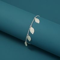 Creative Fashion Leaf Pendant Blue Green Luminous Luminous Bracelet Bracelet Jewelry main image 6