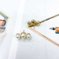 Simple Three Pearls Geometric Metal Stud Earrings Wholesale main image 4