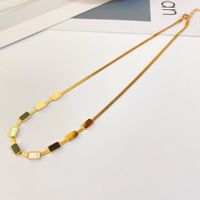 Neue Schlangenknochenkette Aus Titanstahl Mit 18 Karat Vergoldeter Schwarz-weißer Quadratischer Halskette main image 4