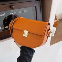 Simple Metal Buckle Female Bag Retro Shoulder Messenger Saddle Bag 21*16*7cm main image 2