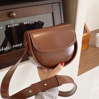 Spring And Summer Women's New Solid Color Messenger Saddle Bag 18*15*6cm main image 1