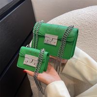 2022 New Solid Color Geometric Metal Buckle Small Square Bag 16*11*5.5cm main image 4