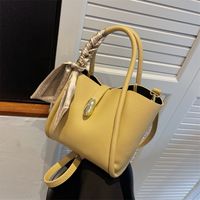 New Trendy Fashion Silk Decoration Portable One-shoulder Bucket Bag 28*18*11cm main image 4