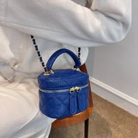 Mini Small Bag Women's New Braided Chain Portable Bucket Bag 14*10.5*9cm main image 5