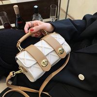 Women's Spring And Summer Double Metal Buckle Messenger Bag 19*11*7cm main image 2