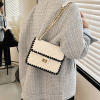 New Fashion Rhombus Embossed Braided Chain Contrast Color Messenger Bag 16*21*6cm main image 4
