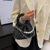 Sweet Spring And Summer New Messenger Chain Girl Fashion Handbag 21*15*12.5cm main image 5