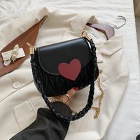 2022 New Fashion Heart Buckle One-shoulder Messenger Small Square Bag 20*16*6cm main image 5