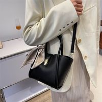 Handbag Bag New Trendy Fashion Spring Shoulder Tote Bag 28*18*11cm sku image 2