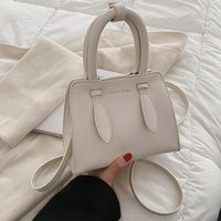 Neue Handgehaltene Kleine Quadratische Einzelschulterkuriertasche Der Frauen 21*15*11cm sku image 1