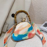 2022 Hiver Nouvelle Mode Coquille Forme Tie-dye Messenger Sac De Soirée 16*12*6cm sku image 11