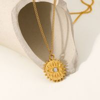 Simple Devil's Eye Inlaid Zirconium Round Pendant 18k Gold Stainless Steel Necklace main image 3