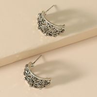 Autumn And Winter New Simple New Retro Fashion Creative Hollow Geometric Alloy Earrings main image 3