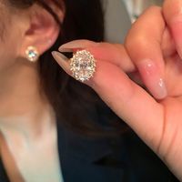 Fashion Inlaid Diamond Oval Earring Simple Alloy Ear Studs main image 2