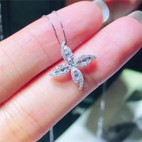 Simple Flower Shaped Inlaid Zircon Copper Necklace Wholesale main image 1
