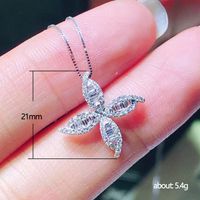 Simple Flower Shaped Inlaid Zircon Copper Necklace Wholesale main image 6