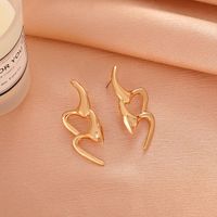 Retro Letter S Exaggerated Note Female Metal Irregular Alloy Earrings main image 5