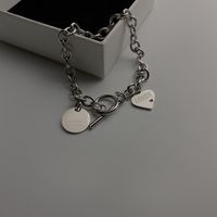 Pulsera Redonda De Acero Titanio Con Textura De Metal En Forma De Corazón Ot Para Mujer main image 4