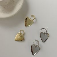 Fashion Twist Drop Earrings Simple Heart-shaped Alloy Earrings main image 1
