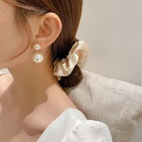 Minimalist Baroque Pearl Circle Women's Fashion Autumn And Winter New Alloy Earrings main image 5