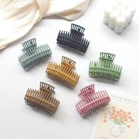 Simple Color Clip Autumn And Winter Shark Clip Korean Square Large Hair Clip main image 3