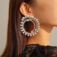 Fashion Diamond Round Earrings Exaggerated Imitation Pearl Earrings Female main image 3
