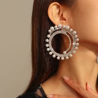 Fashion Diamond Round Earrings Exaggerated Imitation Pearl Earrings Female main image 4