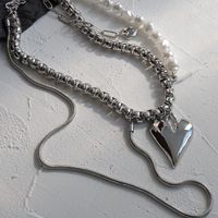 Vintage Stacked Irregular Heart Pearl Titanium Steel Necklace Wholesale sku image 1