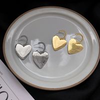 Fashion Twist Drop Earrings Simple Heart-shaped Alloy Earrings sku image 1