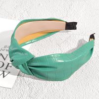 New Pu Leather Headband Retro Solid Color Knotted Hairband sku image 1