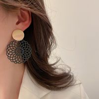 Vintage Acrylic Pattern Hollow Geometric Contrast Color Earrings Wholesale main image 5