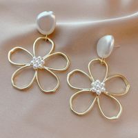 Flower Inlaid Pearls Alloy Artificial Gemstones Earrings main image 2