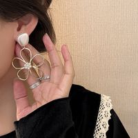 Flower Inlaid Pearls Alloy Artificial Gemstones Earrings main image 5