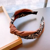 Retro Floral Printing Contrast Color Kink Stitching Headband Wholesale sku image 3