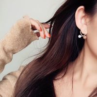 High-quality Silver Needle Earrings Korean Temperament Jewelry Love Simple Earrings Personality Pearl Earrings Niche Women&#39;s Jewelry main image 5