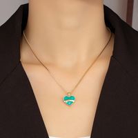 Vintage Contrast Color Heart Shaped Single Layer Alloy Necklace Wholesale main image 1