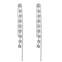 Boucles D&#39;oreilles Pour Femmes En Alliage De Diamants Longs À La Mode main image 6