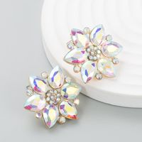 Fashion New Simple Shiny Alloy Diamond Flower Women's Earrings Wholesale main image 3