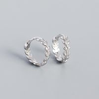 Einfache S925 Silber Minimalist Ische Geometrische Blatt Einfarbige Hoop Ohrringe sku image 2