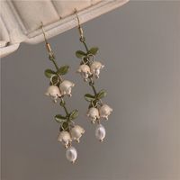 Retro Green Flower Pearl Pendant Earrings main image 3