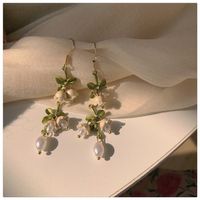Retro Green Flower Pearl Pendant Earrings main image 8