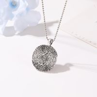 New Retro Tree Of Life Round Pendent Alloy Clavicle Chain Wholesale main image 4