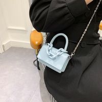 Women's New Chain Small Fashion Texture Messenger Bag12*9*4cm sku image 3