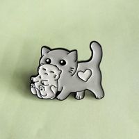 Cute Cartoon Cat Mother With Kitten Alloy Brooch main image 4
