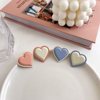 Fashion Heart-shaped Stud Earrings Simple Contrast Color Asymmetric Earrings main image 4