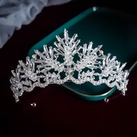 Baroque Bridal Crown Rhinestone Crystal Bridal Headwear main image 2