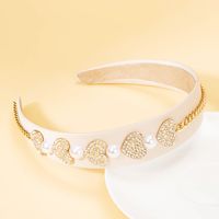 Ornate Diamond Heart Pearl Wide Headband main image 1